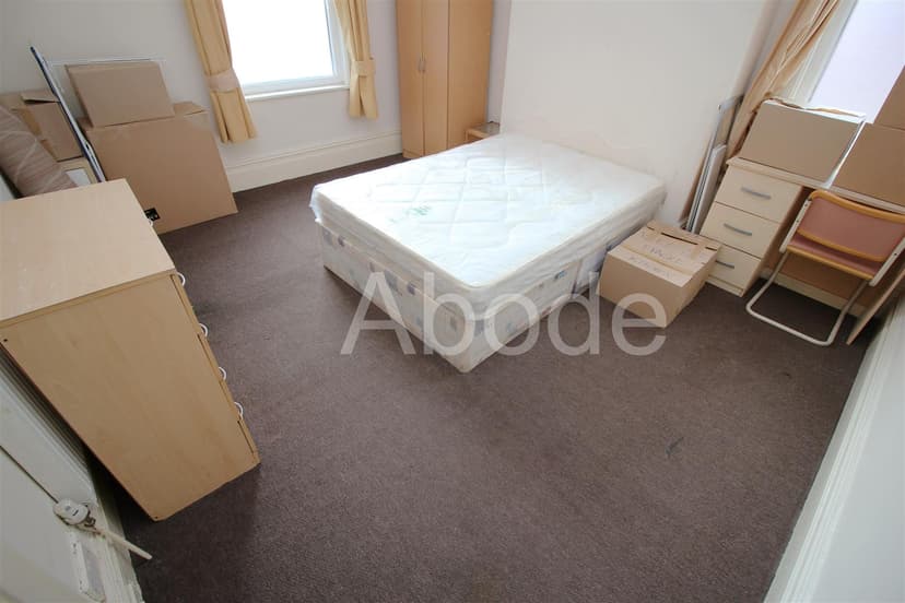 99 Brudenell Road - Image 6