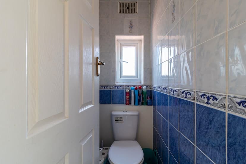 7 Eden Drive - Image 10