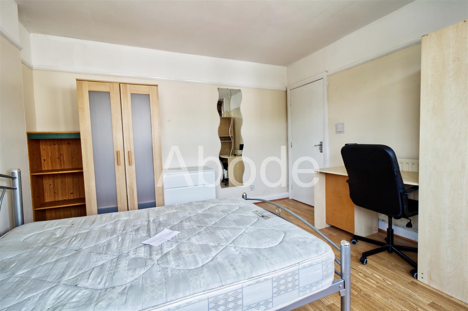 3 Buckingham Avenue - Image 4