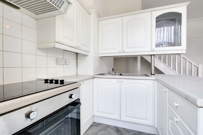 Flat 1a Stoneygate Avenue, 9 Stoneygate Avenue, Leicester - Image 4