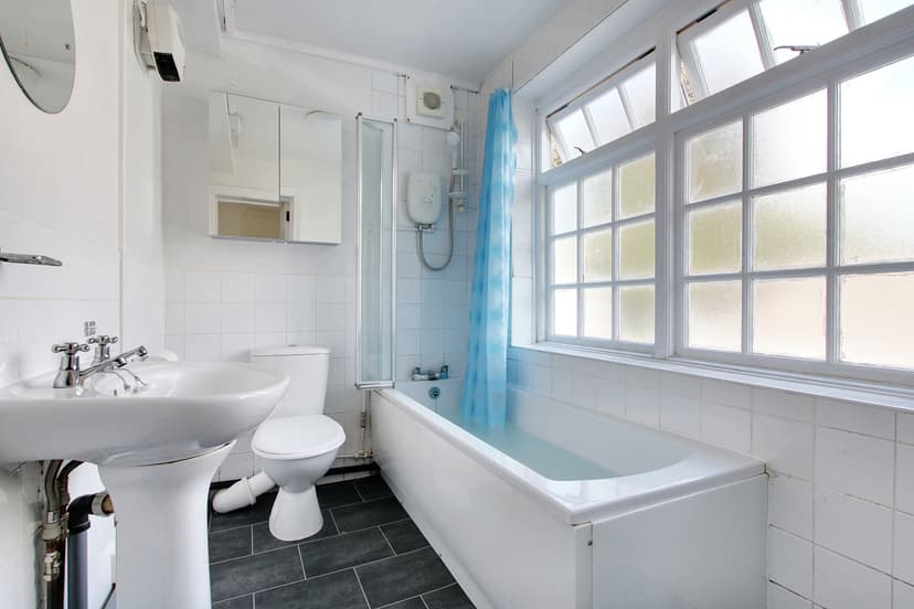 Flat 1a Stoneygate Avenue, 9 Stoneygate Avenue, Leicester - Image 8