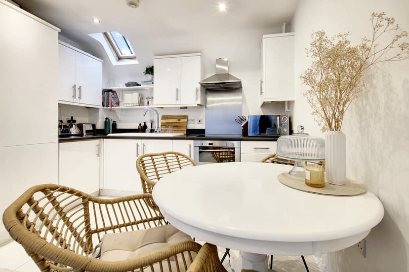 Apt 6, 1 Barradale Court, Leicester - Image 7
