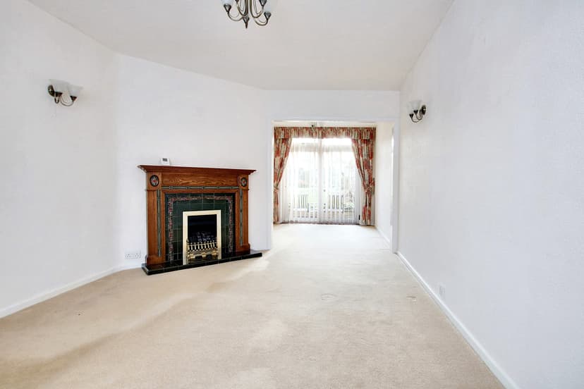 30 Castleton Road, Wigston - Image 2