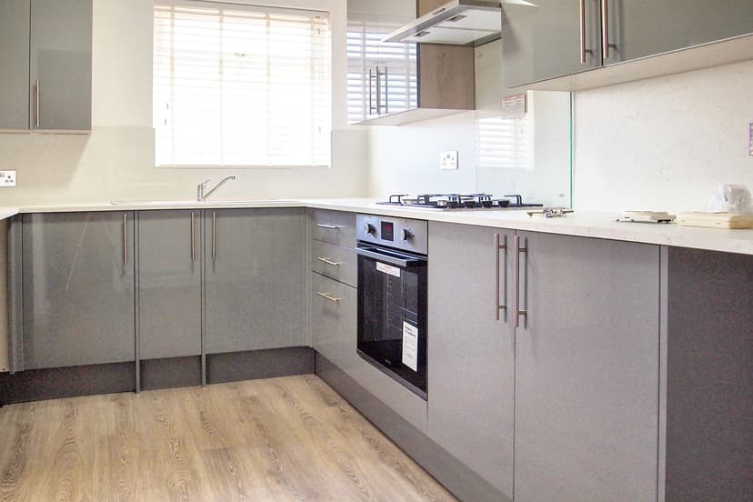 22 Homeway Road, Leicester - Image 2