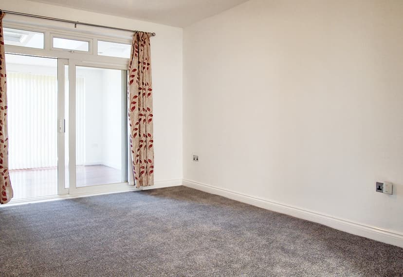 22 Homeway Road, Leicester - Image 5