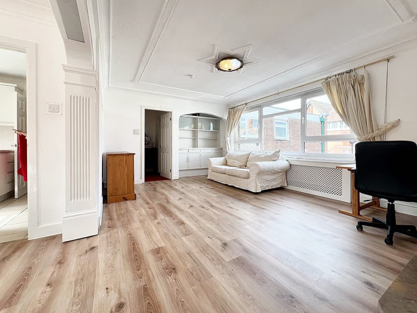9 The Albany London Road, Leicester - Image 7