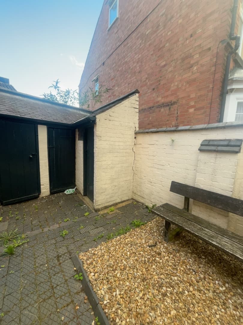 119 St. Leonards Road, Leicester - Image 19
