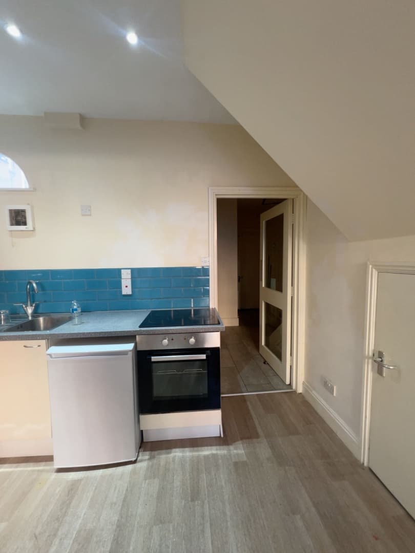 11 Millstone Lane, Leicester - Image 7