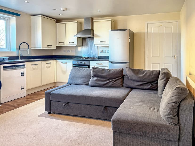 Flat 12, 50 Pavilion Close, Leicester - Image 6