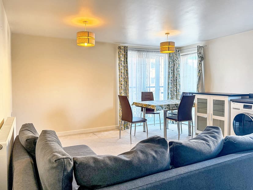 Flat 12, 50 Pavilion Close, Leicester - Image 8