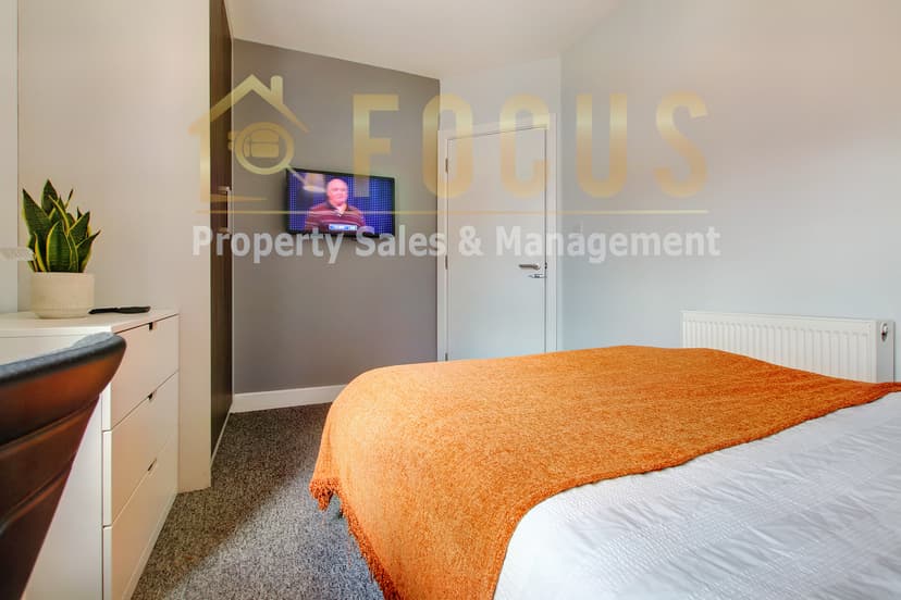 119 St. Leonards Road, Leicester - Image 2