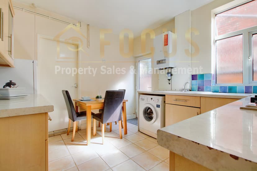 14 Lorne Road, Leicester - Image 6