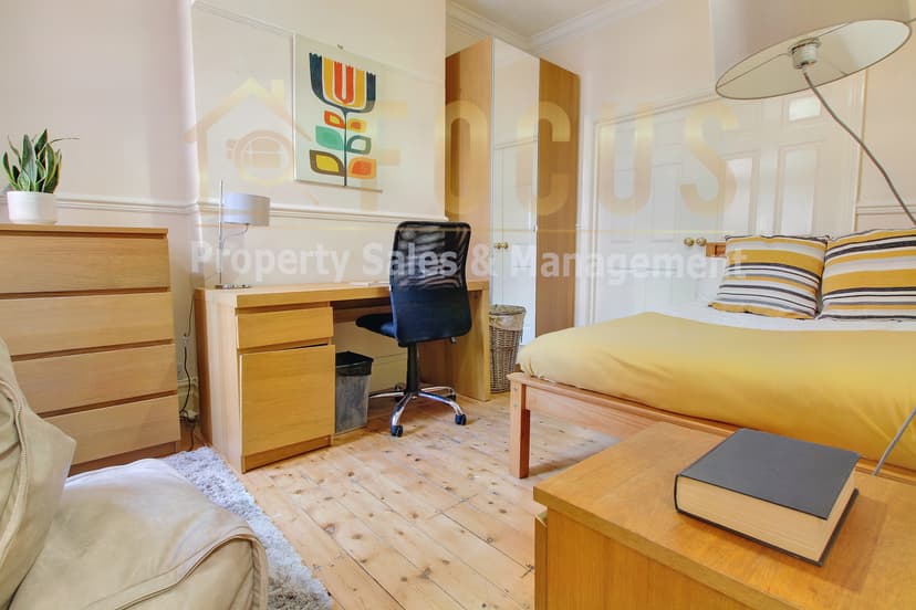 14 Lorne Road, Leicester - Image 3