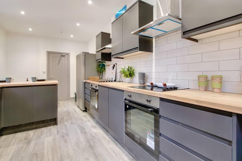 ROOM 3, 72 Stretton Road, Leicester - Image 8