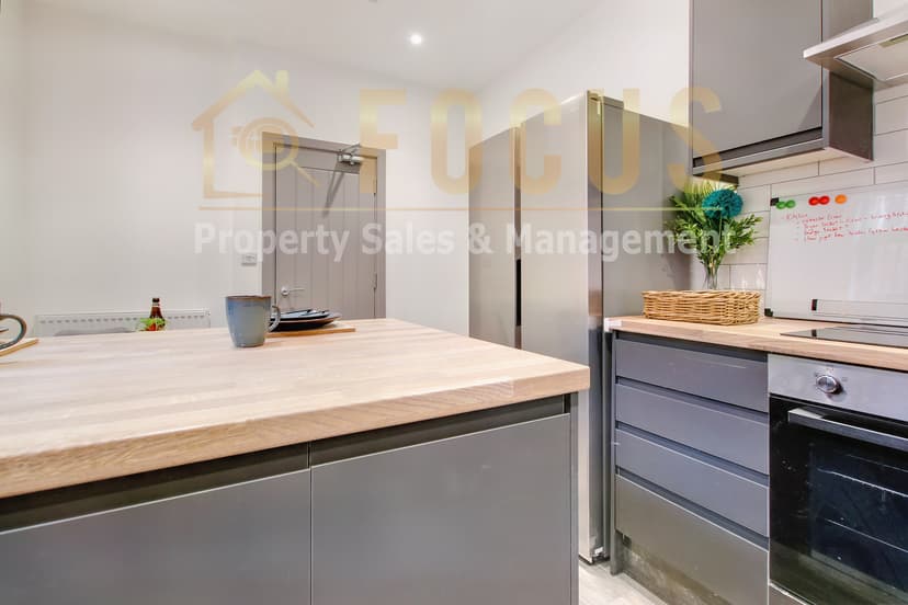 Room 5, 72 Stretton Road, Leicester - Image 8