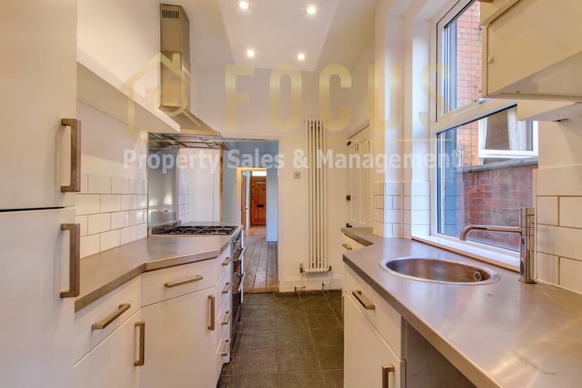 130 Lorne Road, Leicester - Image 3