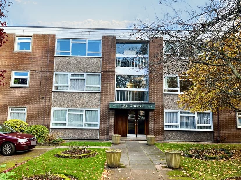 9 The Albany London Road, Leicester - Image 1