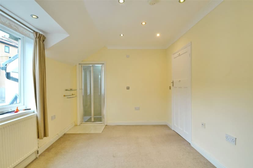 4, Dalton Square - Image 14