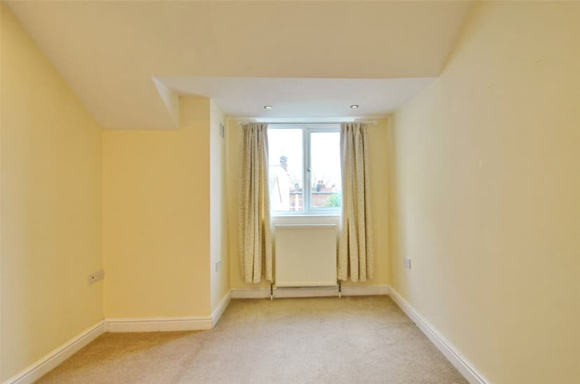 4, Dalton Square - Image 13