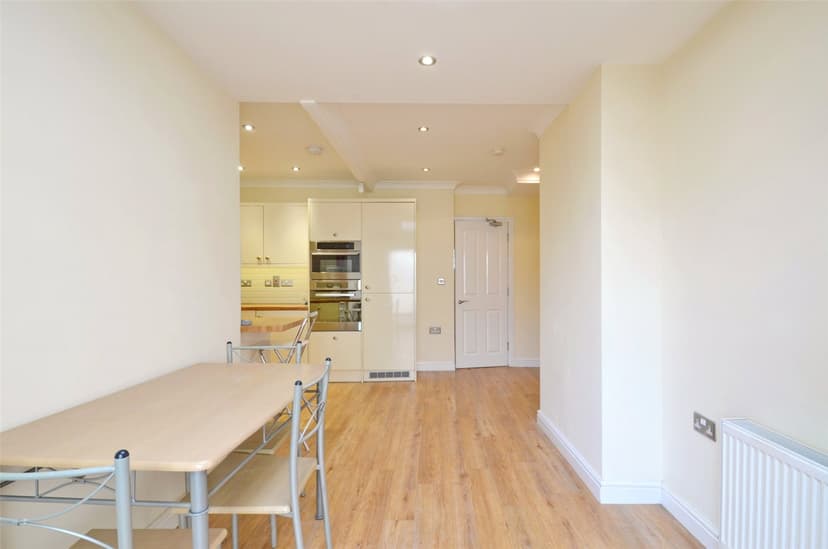 4, Dalton Square - Image 6