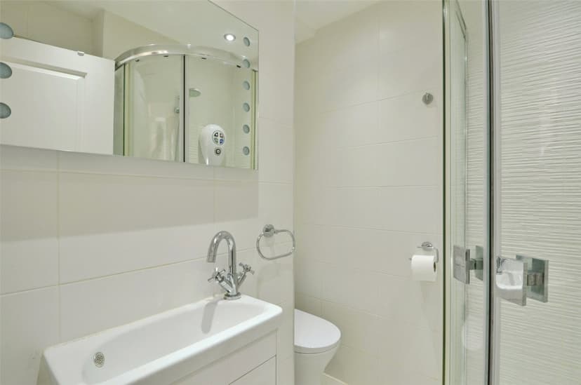 4, Dalton Square - Image 5