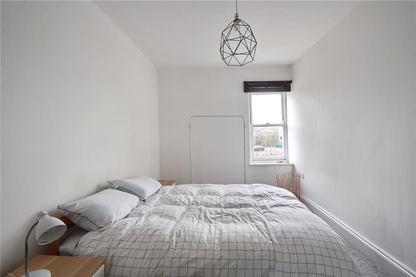 2A, Newbridge Road - Image 11