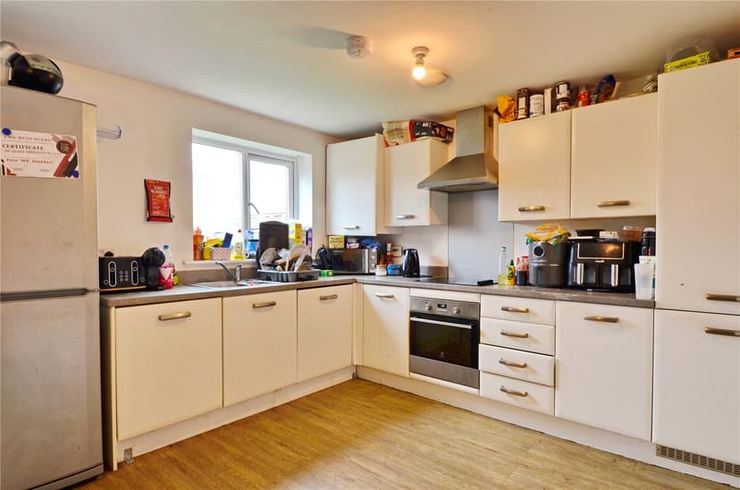 12, Slade Baker Way - Image 14
