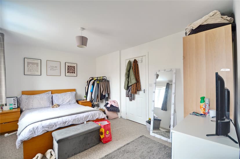 12, Slade Baker Way - Image 8
