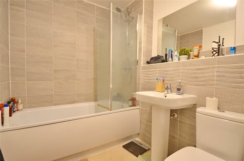 12, Slade Baker Way - Image 3