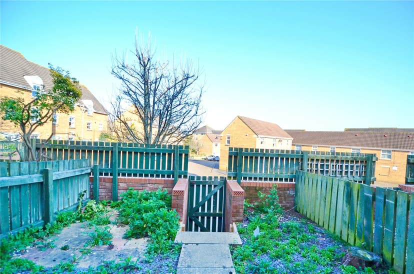 34, Casson Drive - Image 3