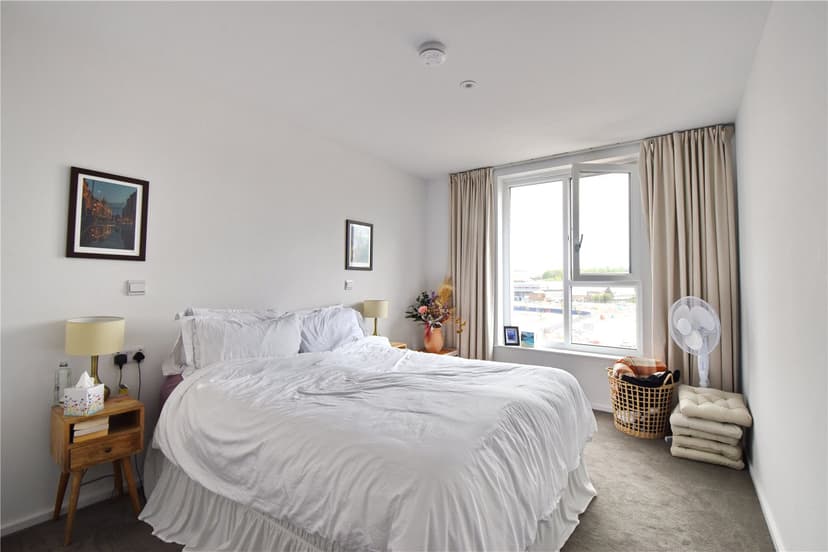 Flat 75, The Dials, Runway Avenue - Image 11