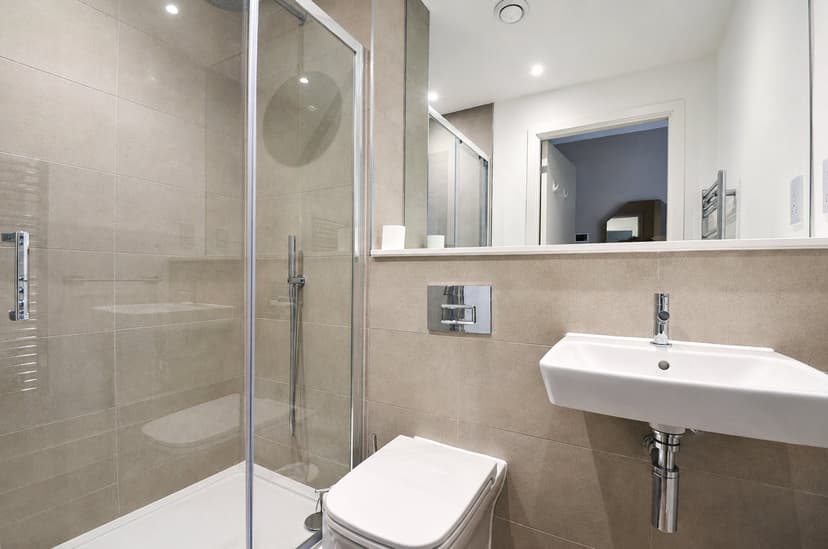 207 Alliance House, Baldwin Street - Image 2