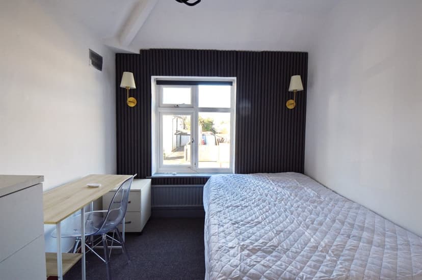 3, Charles Road - Image 13
