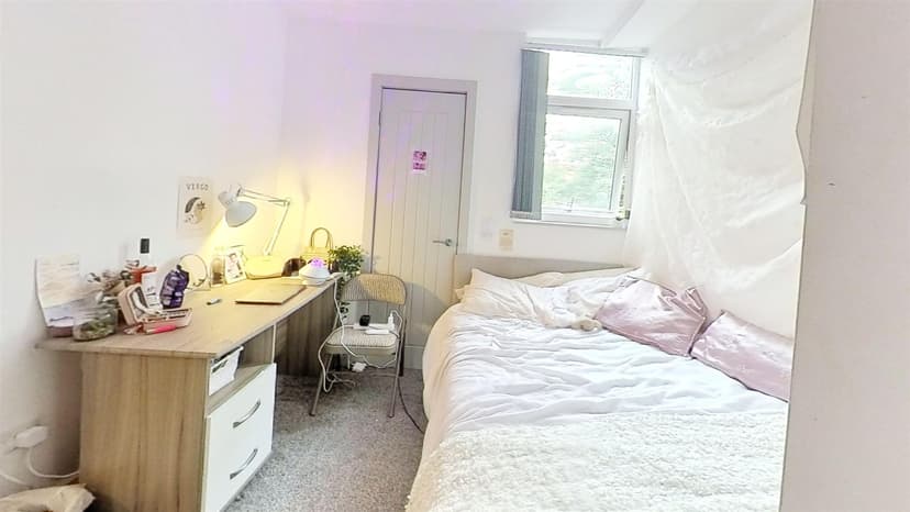 243, Tiverton Road - Image 7