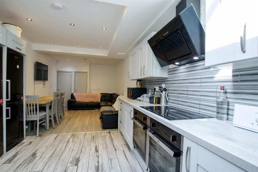 61, Teignmouth Road - Image 14