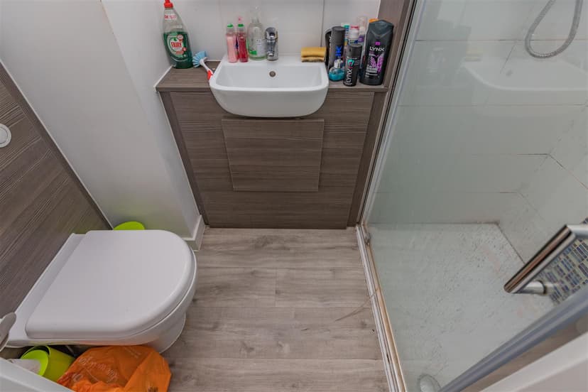 QED, Cluster Flat 107, Frederick Road - Image 3