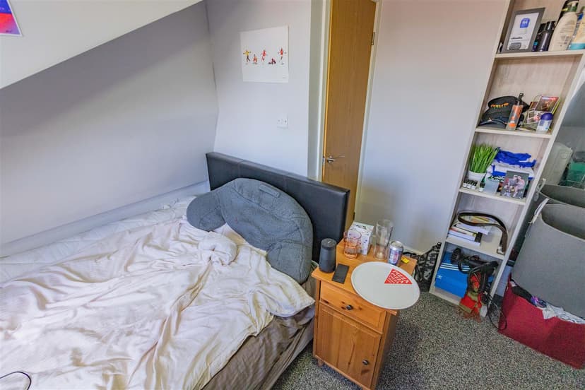 1, Croydon Road - Image 14