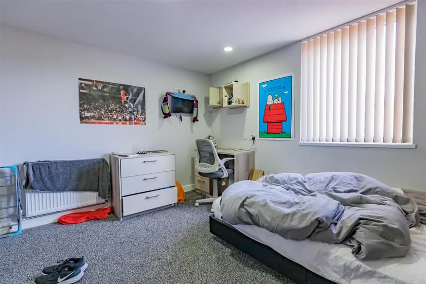 1, Croydon Road - Image 10