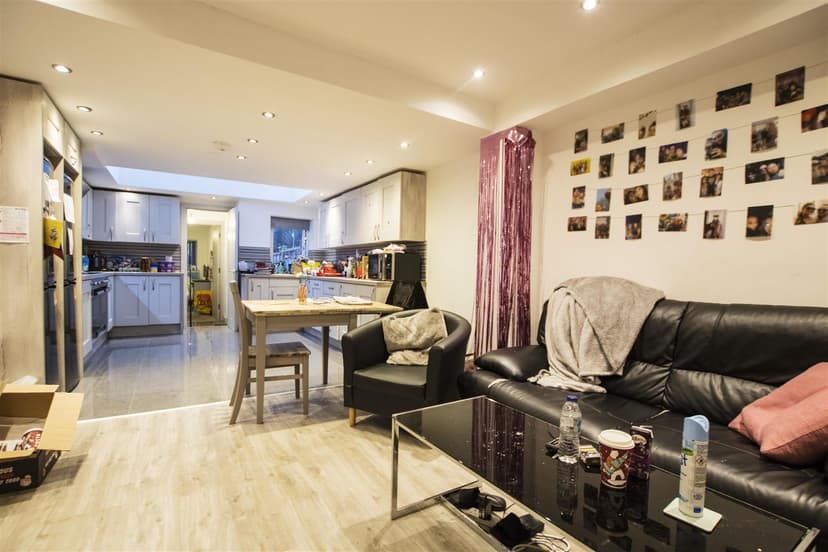 Heeley Road - Image 15