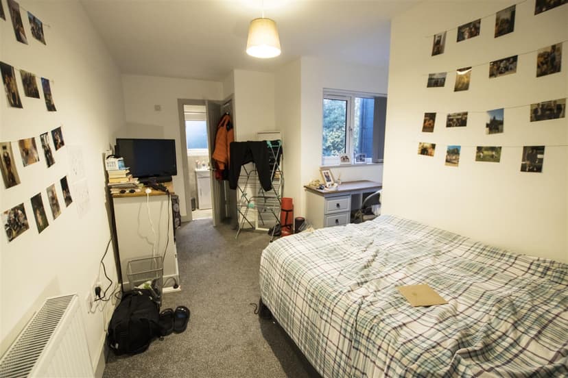 Heeley Road - Image 11