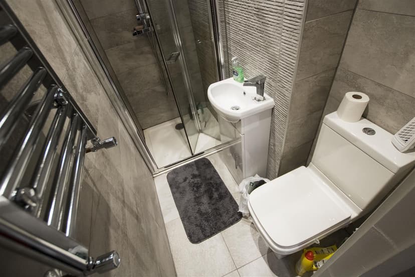 Heeley Road - Image 6