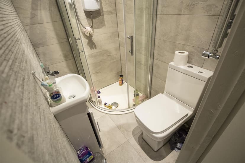 Heeley Road - Image 1