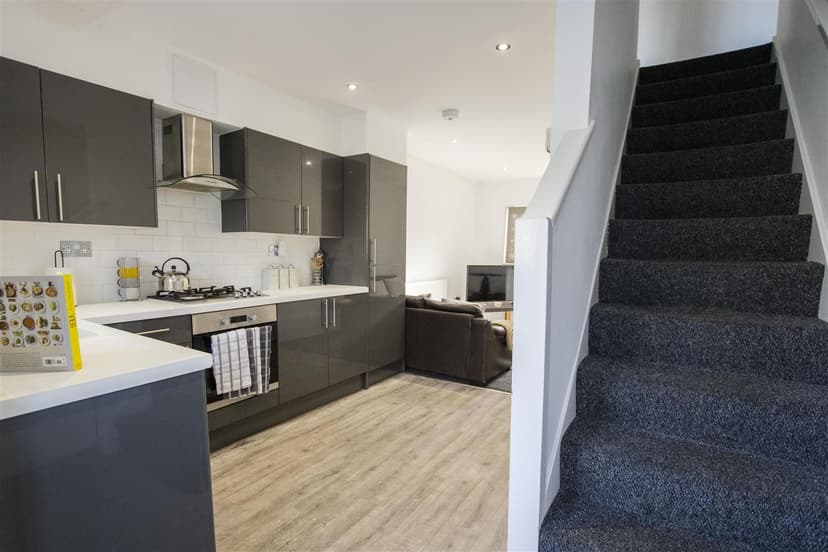 58, Fladbury Crescent - Image 11