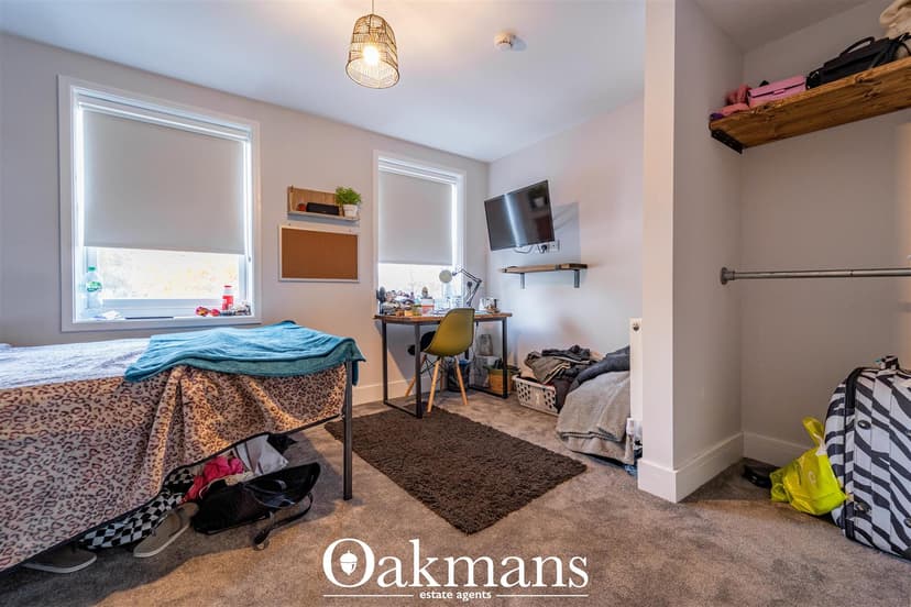 Warwards Lane - Image 18