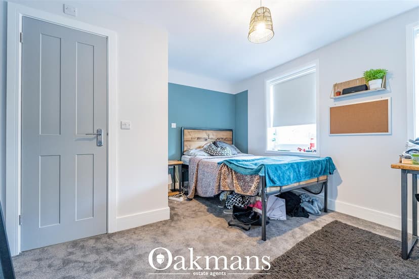 Warwards Lane - Image 17