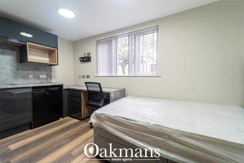 Tiverton Road - Image 14