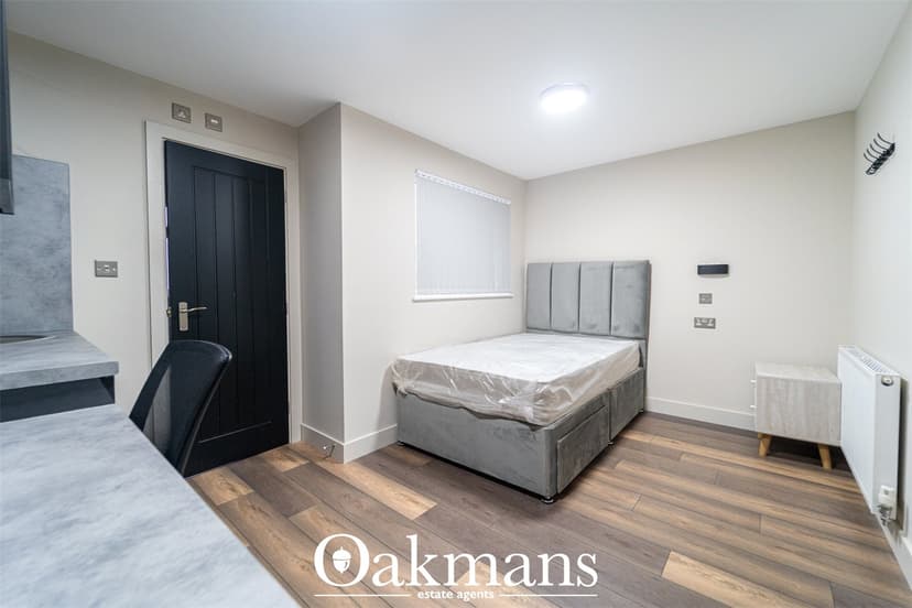 Tiverton Road - Image 6