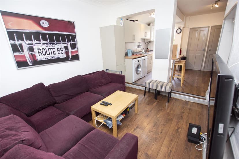 281, Dawlish Road - Image 9