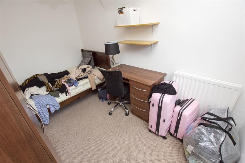 281, Dawlish Road - Image 4