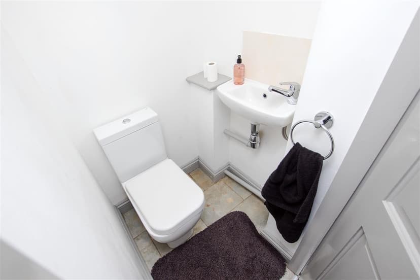 281, Dawlish Road - Image 2